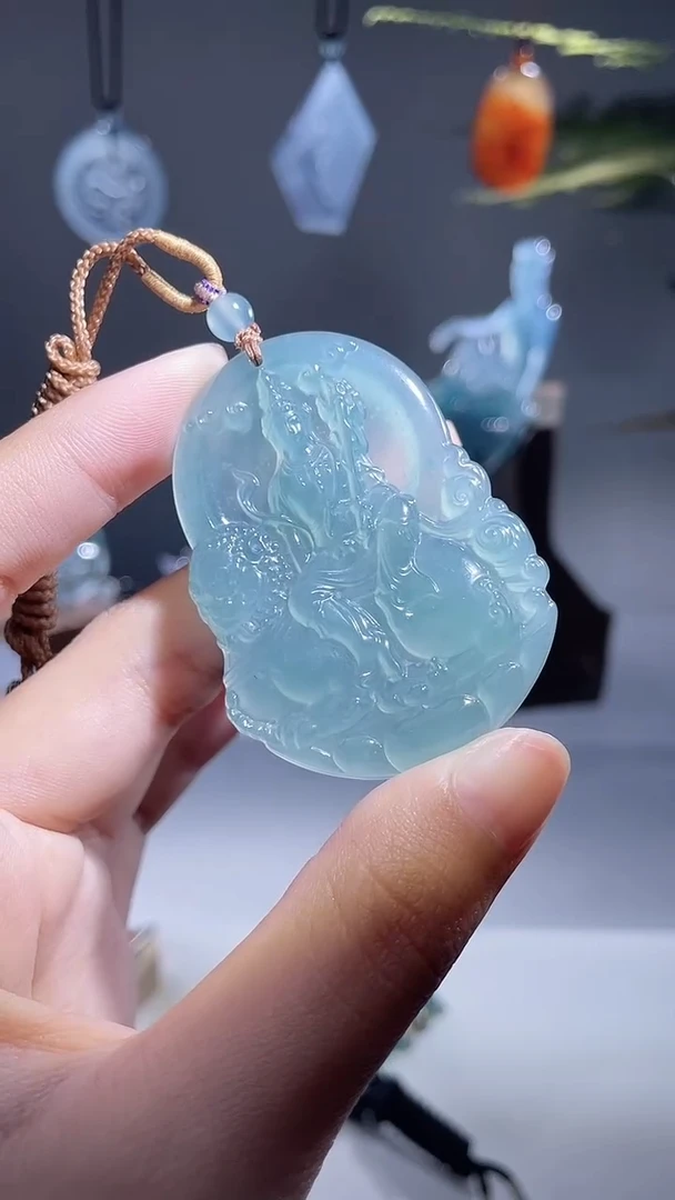 颈饰未镶嵌翡翠文殊