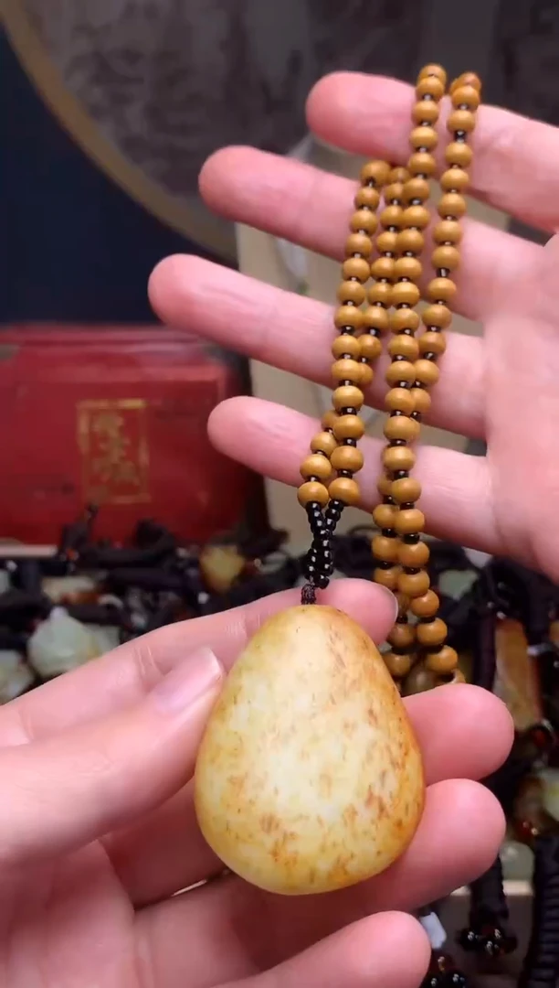 颈饰未镶嵌和田玉新疆料青海料清水和田玉吊坠