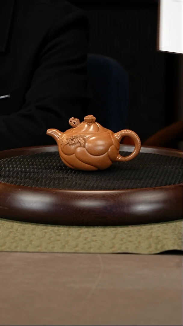 茶壶紫砂72 邵忠源 大亨玉砂段 鱼化龙