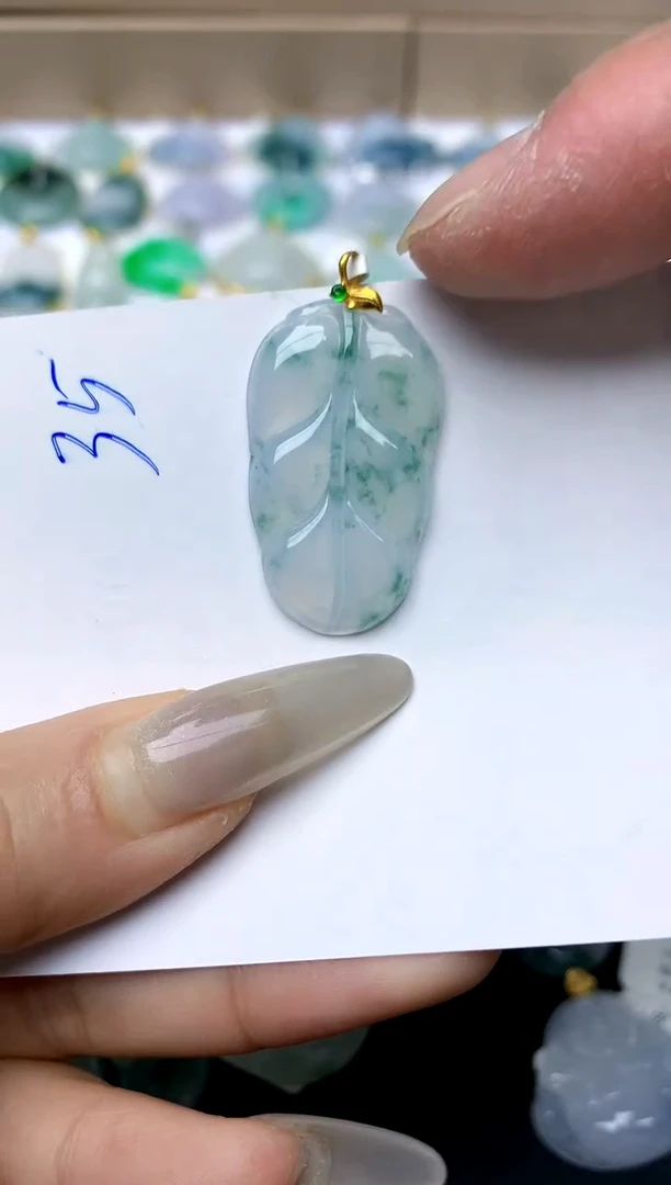 【闪购商品】翡翠颈饰18K金镶嵌天然A货翡翠