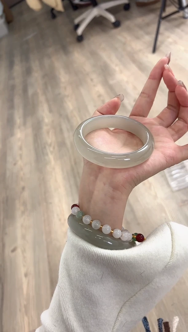 未镶嵌手镯石英质玉5-60D