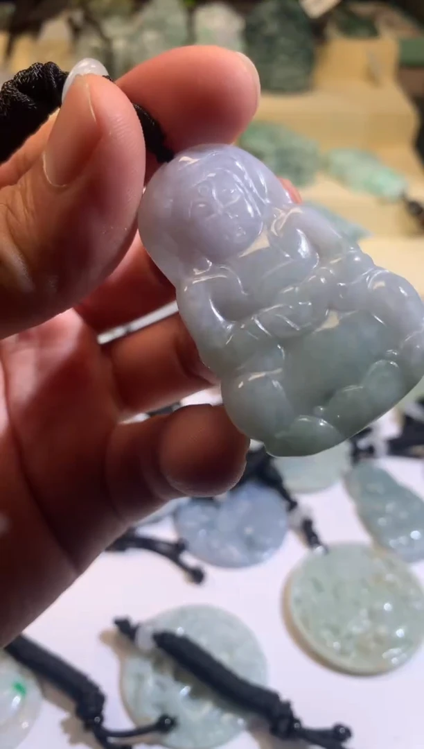 翡翠未镶嵌颈饰5/30/050