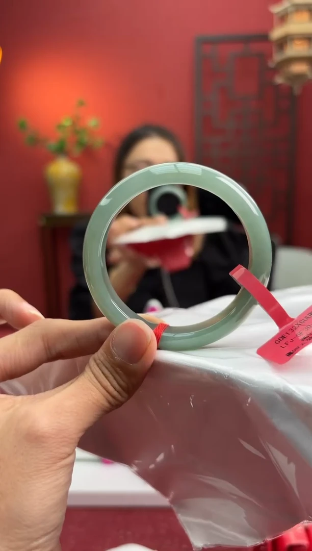 未镶嵌手镯翡翠翡翠手镯2