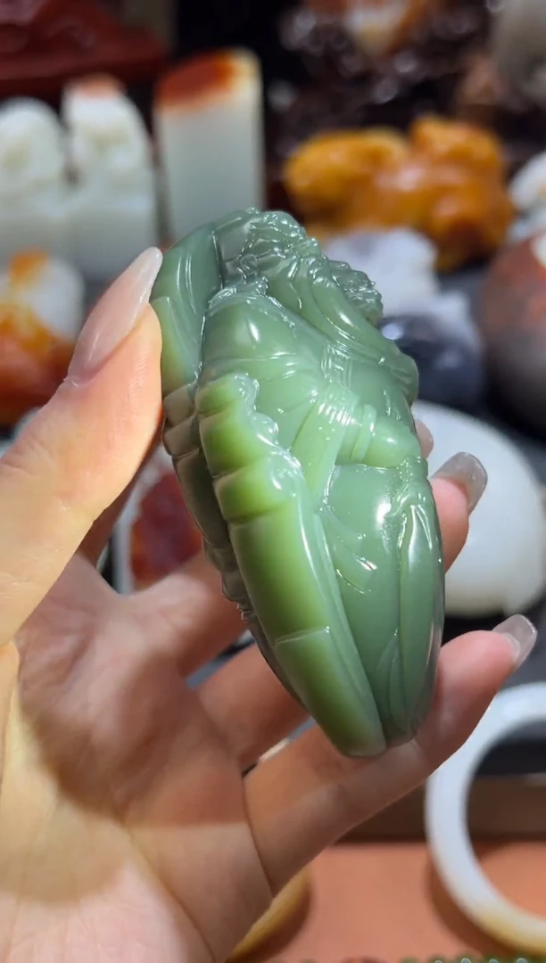 未镶嵌和田玉把件淡*和田玉