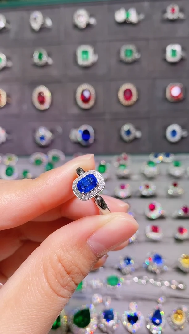 【闪购商品】蓝宝石18K金戒指18K金镶嵌.