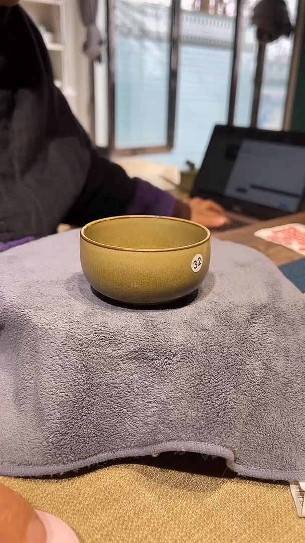 摆件瓷原生态原矿玉子皮釉禅定