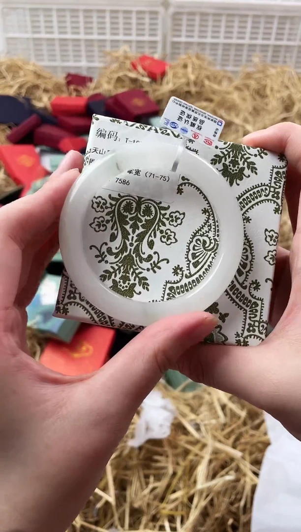 未镶嵌手镯石英质玉T-60