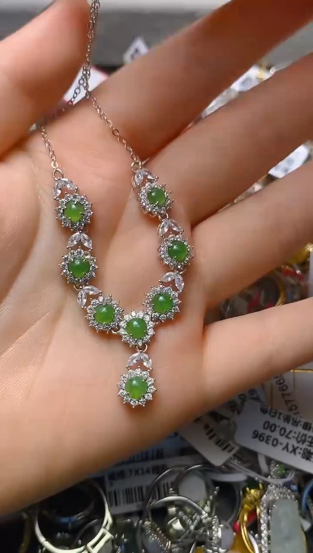 银S925镶嵌戒指翡翠百内无证书