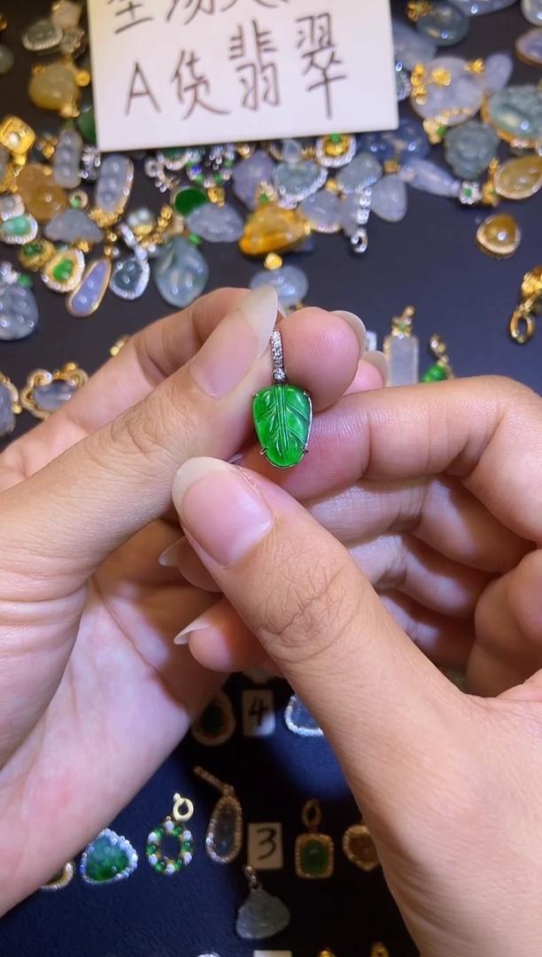 吊坠(不含链)银S925镶嵌翡翠1