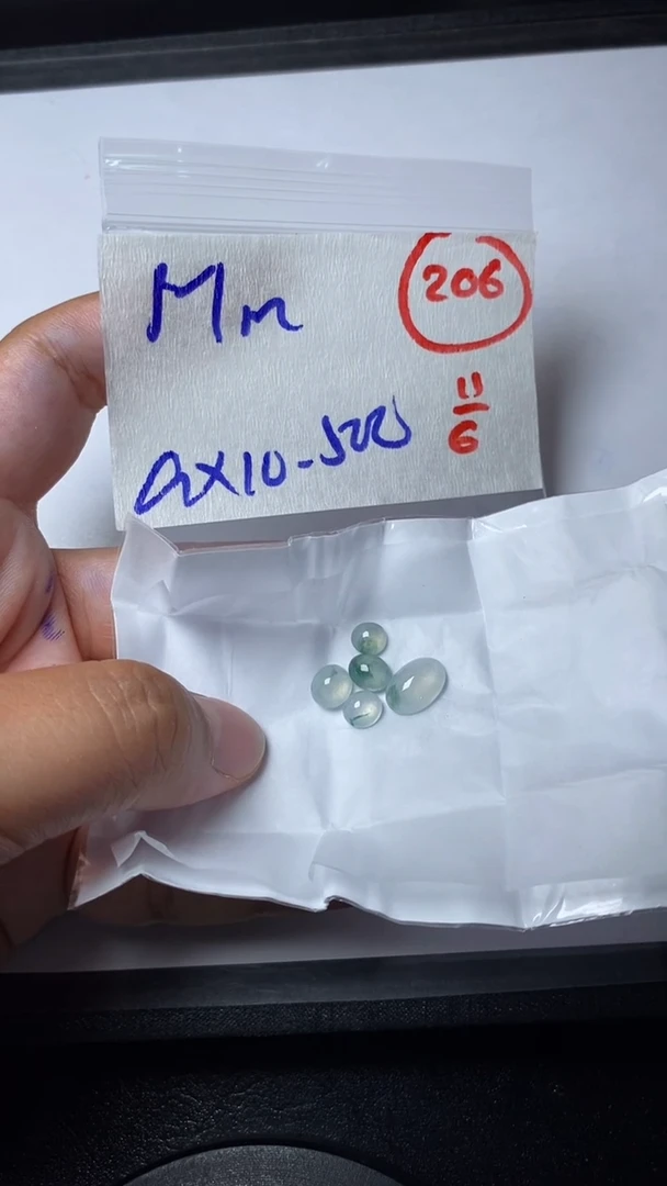 定制翡翠未镶嵌缅甸天然翡翠A货206