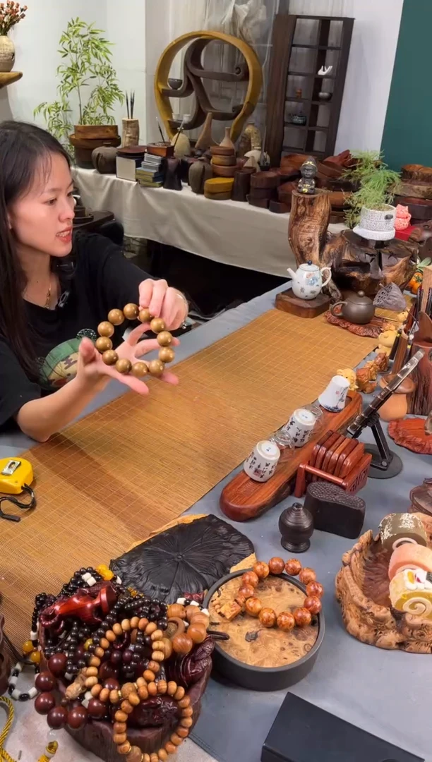 开播福利金丝楠手串