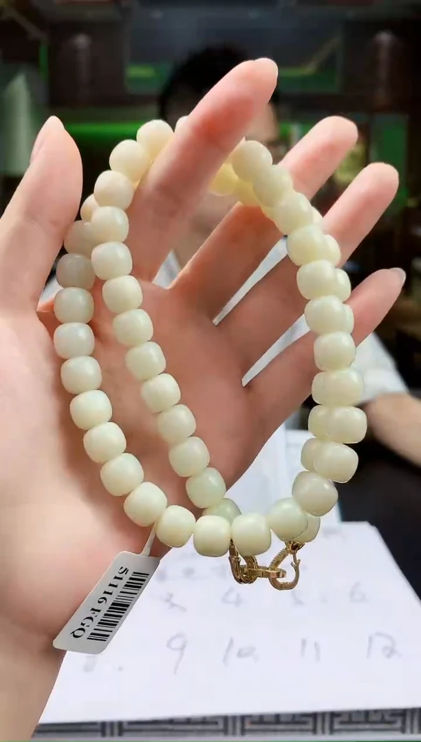定制和田玉玉鉴臻品天然和田玉（拍一发一）