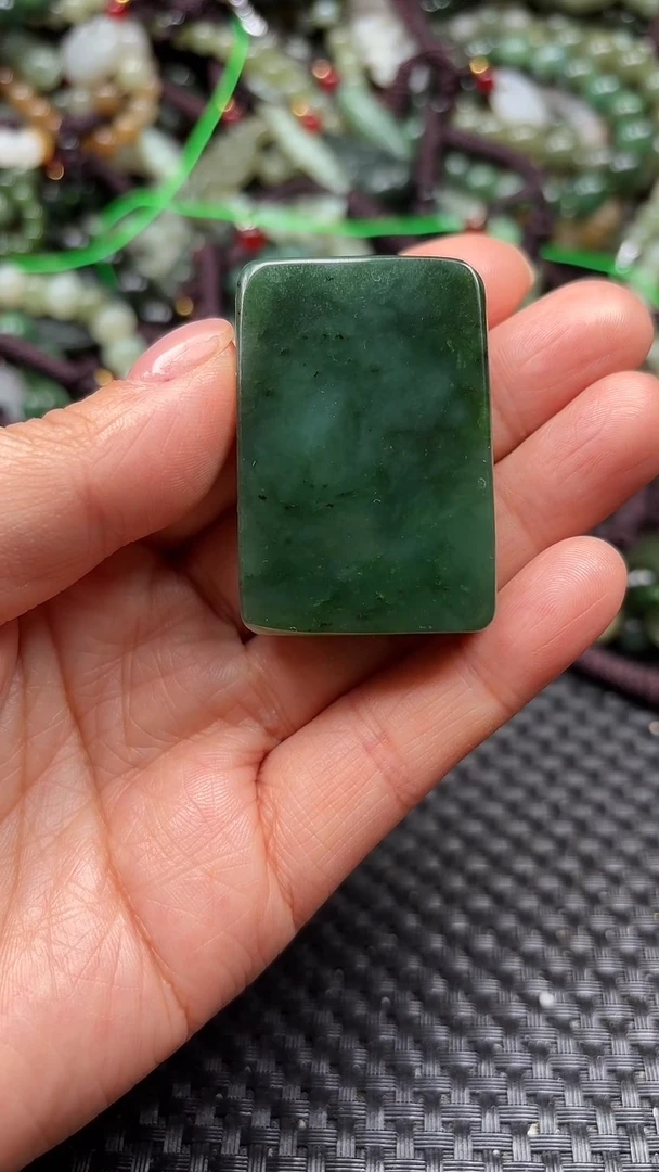 【闪购商品】和田玉颈饰未镶嵌.