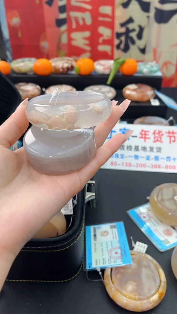 【闪购商品】石英质玉手镯未镶嵌赠送镯心（58圈口）