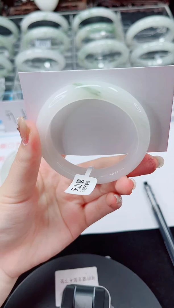 未镶嵌手镯石英质玉228-50/51