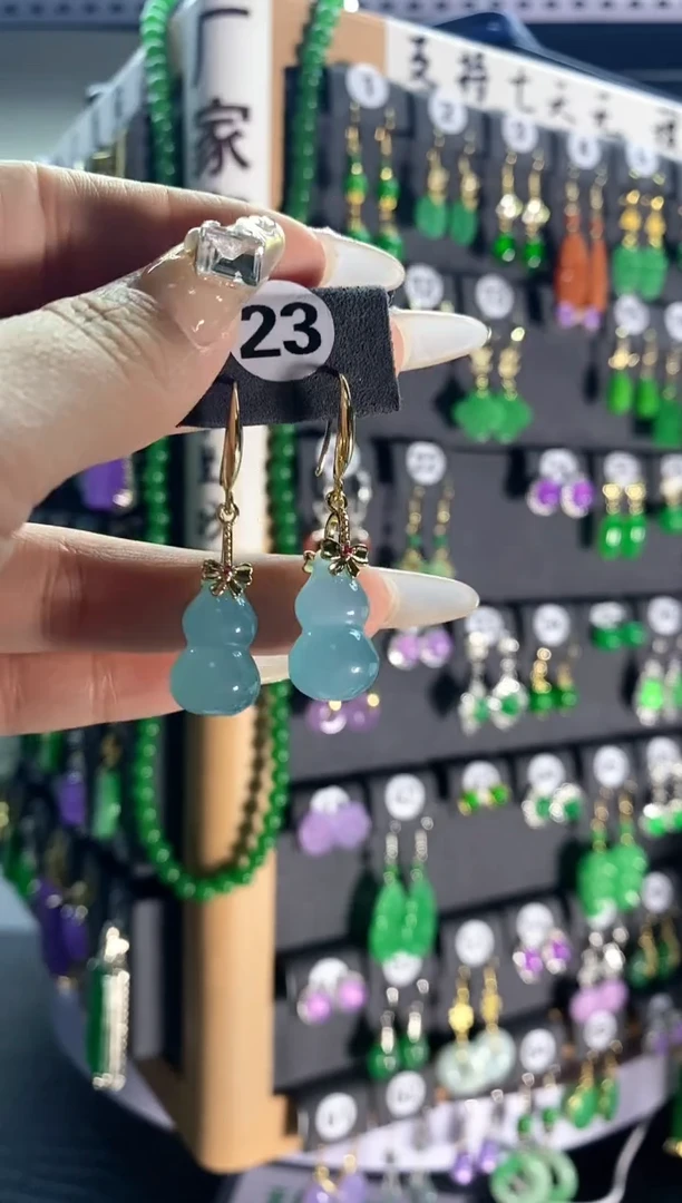 【闪购商品】翡翠耳饰银S925镶嵌23...