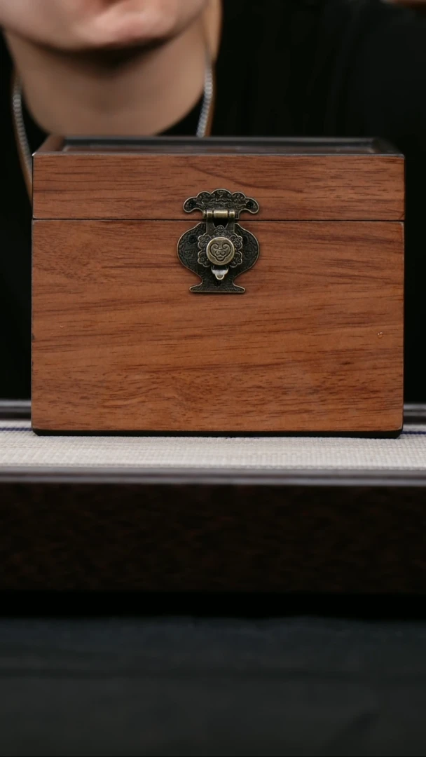 【闪购商品】紫砂茶壶12号破价盒 四号井底槽青