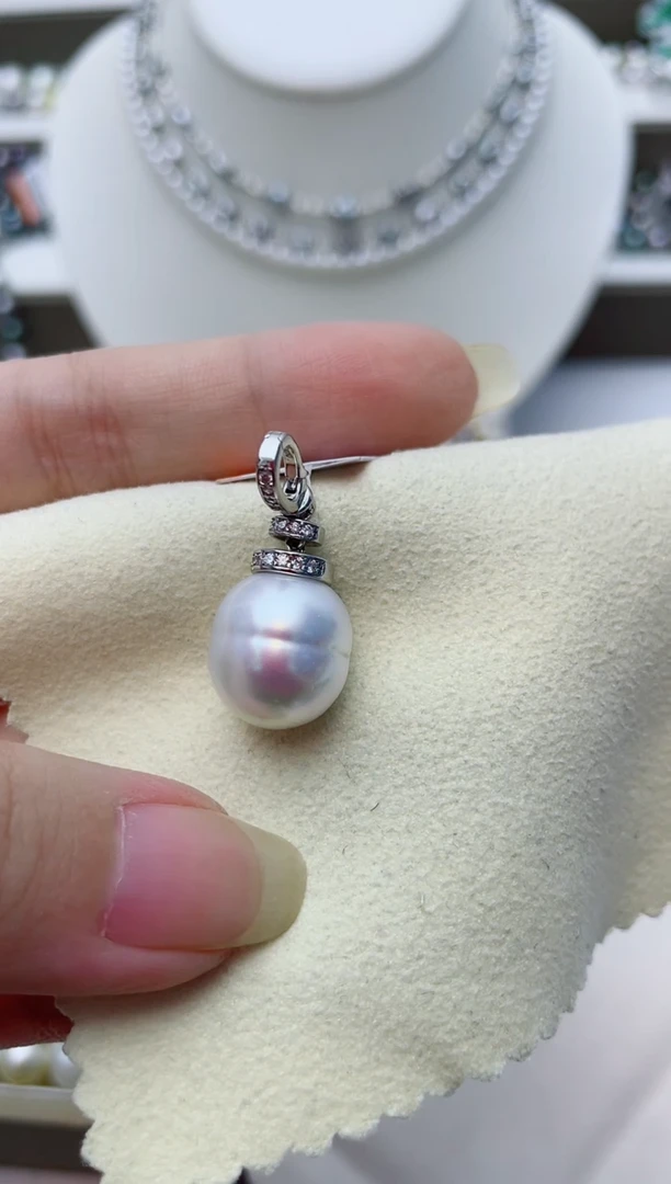 颈饰银S925镶嵌海水珍珠w111