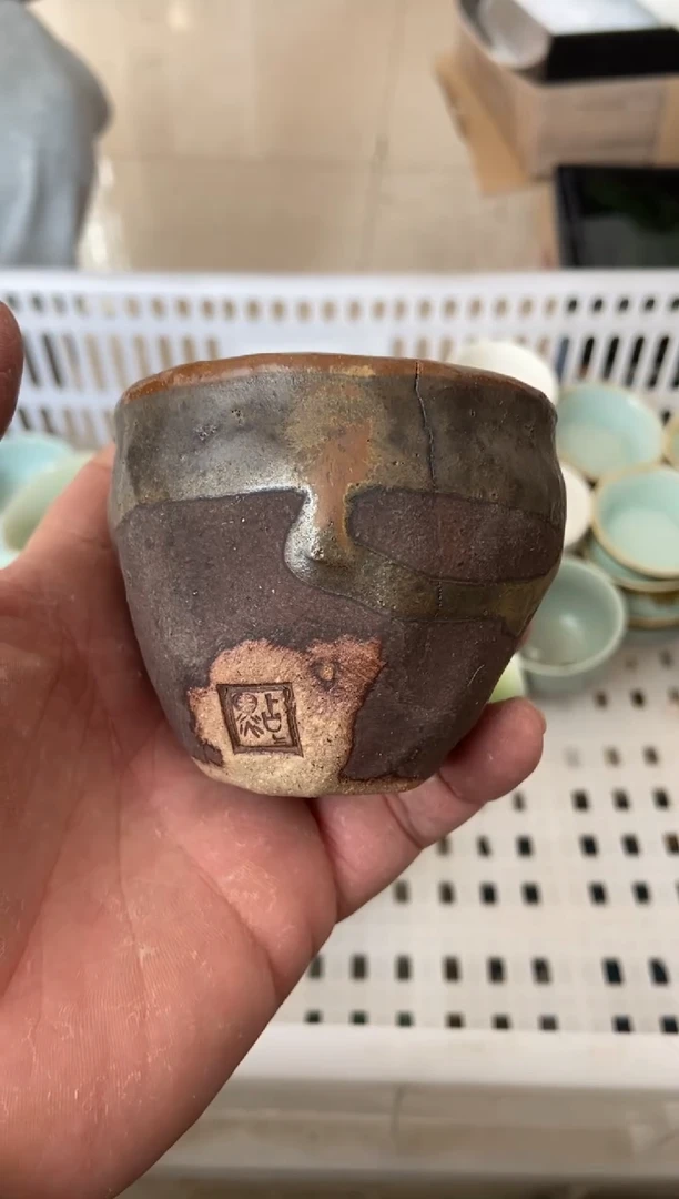 杯无运费险有瑕疵的摄影的产品有使用过的痕迹有点脏介意勿拍