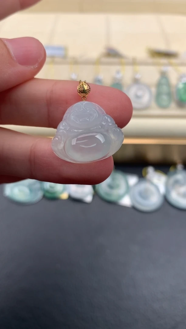 翡翠18K金镶嵌颈饰Q291