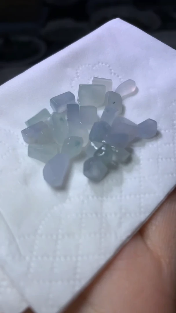 未镶嵌定制翡翠H****师MXX060258