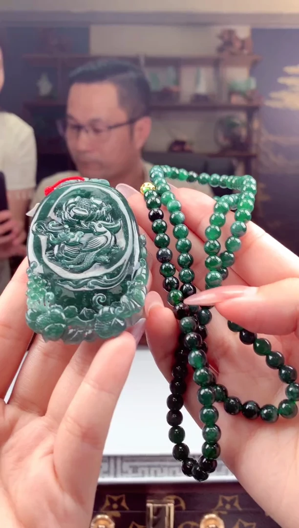 定制翡翠未镶嵌天然翡翠（拍一发一）