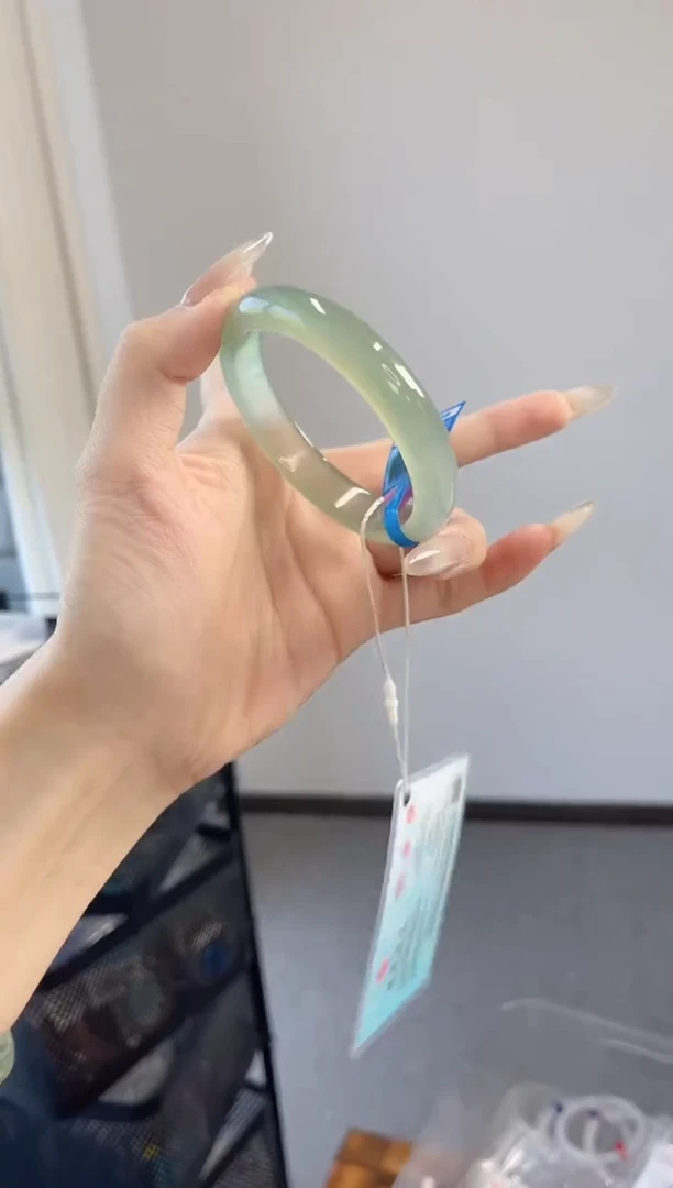 玛瑙/玉髓手镯未镶嵌56圈