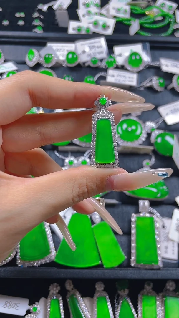 颈饰银S925镶嵌翡翠11