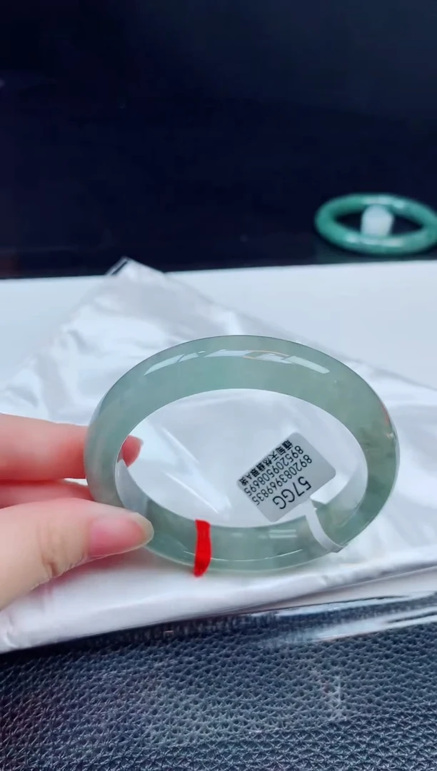 翡翠手镯未镶嵌缅甸天然翡翠A货手镯
