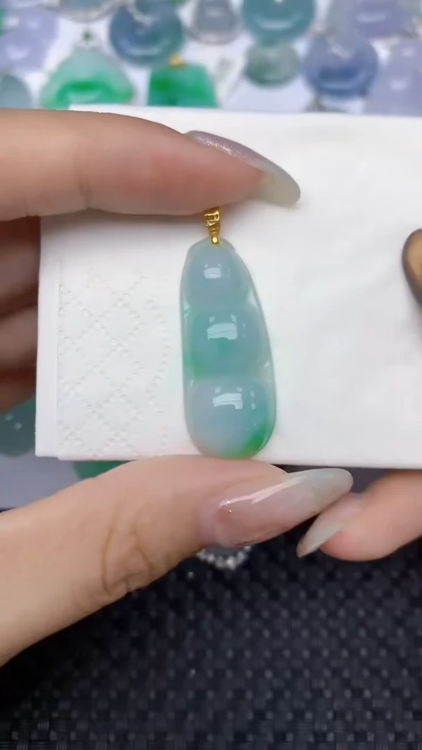 颈饰未镶嵌翡翠天然缅甸翡翠a货百元以上9元证书费自理