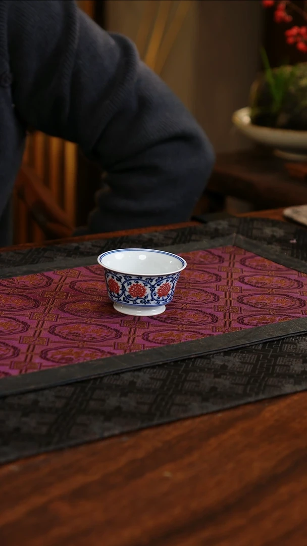 【闪购商品】杯子青花釉里红缠枝马蹄杯