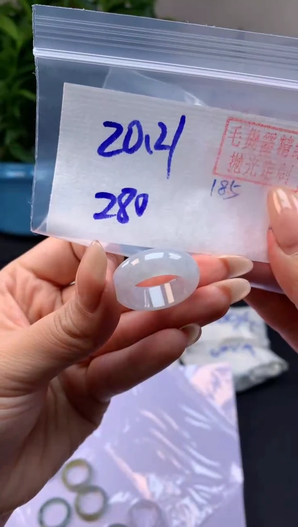 【闪购商品】定制翡翠未镶嵌戒圈#280元-毛货需精细抛光