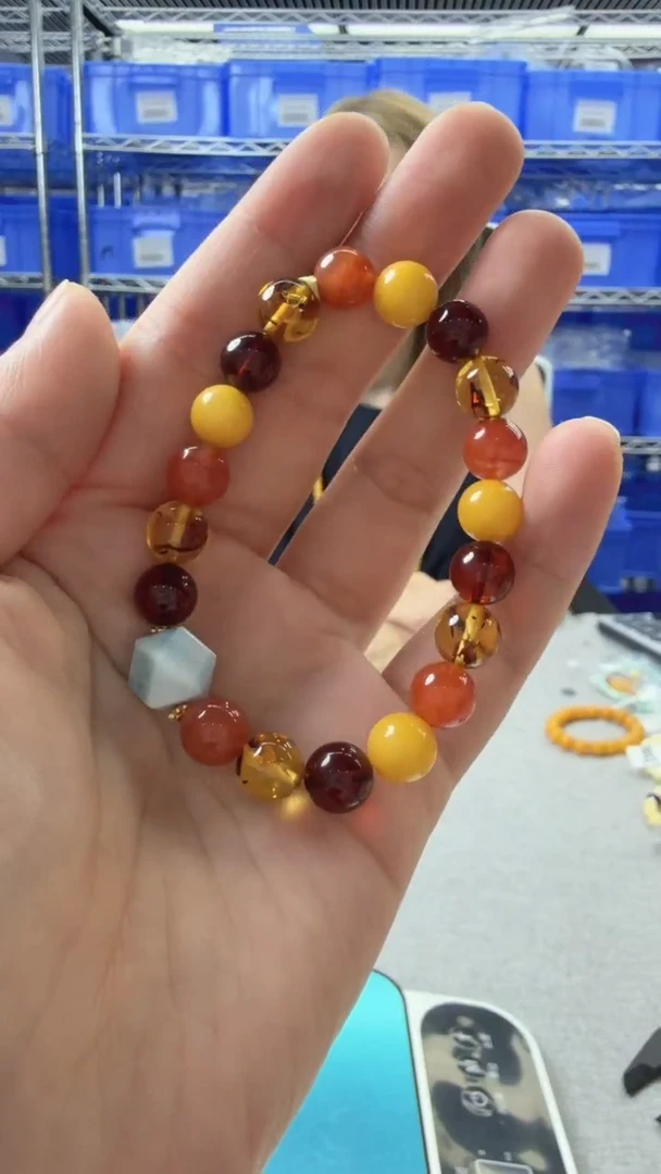 未镶嵌琥珀手链45秒拍号假一罚十