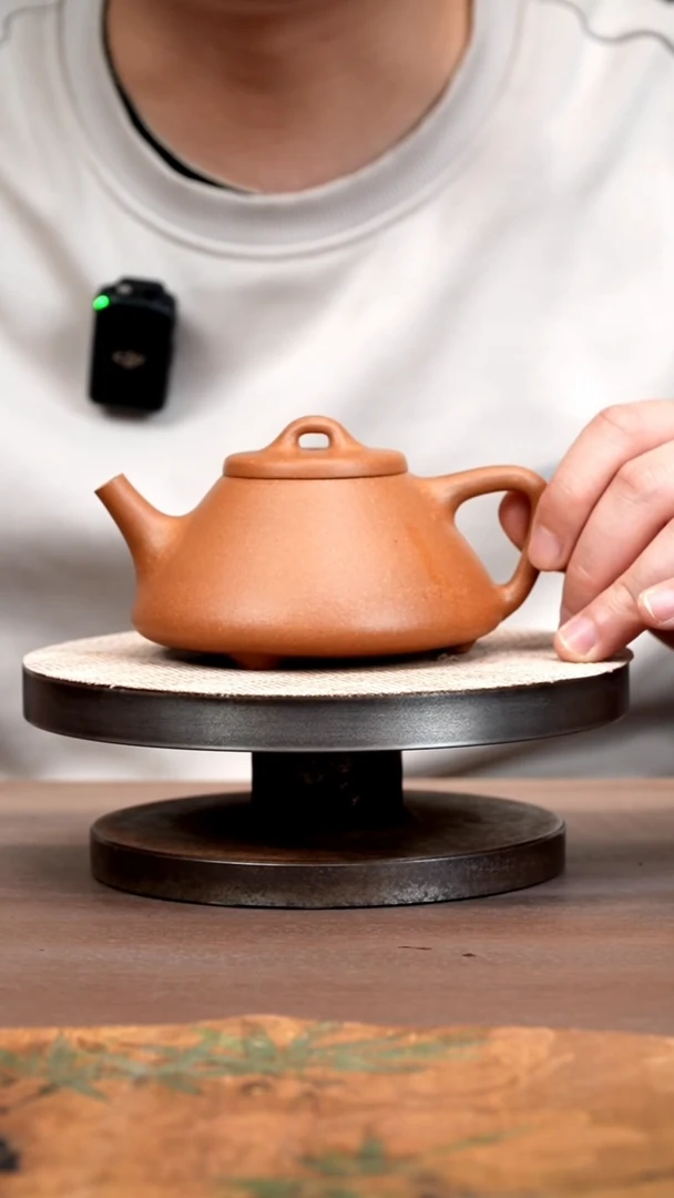 【闪购商品】紫砂茶壶老黄段子冶