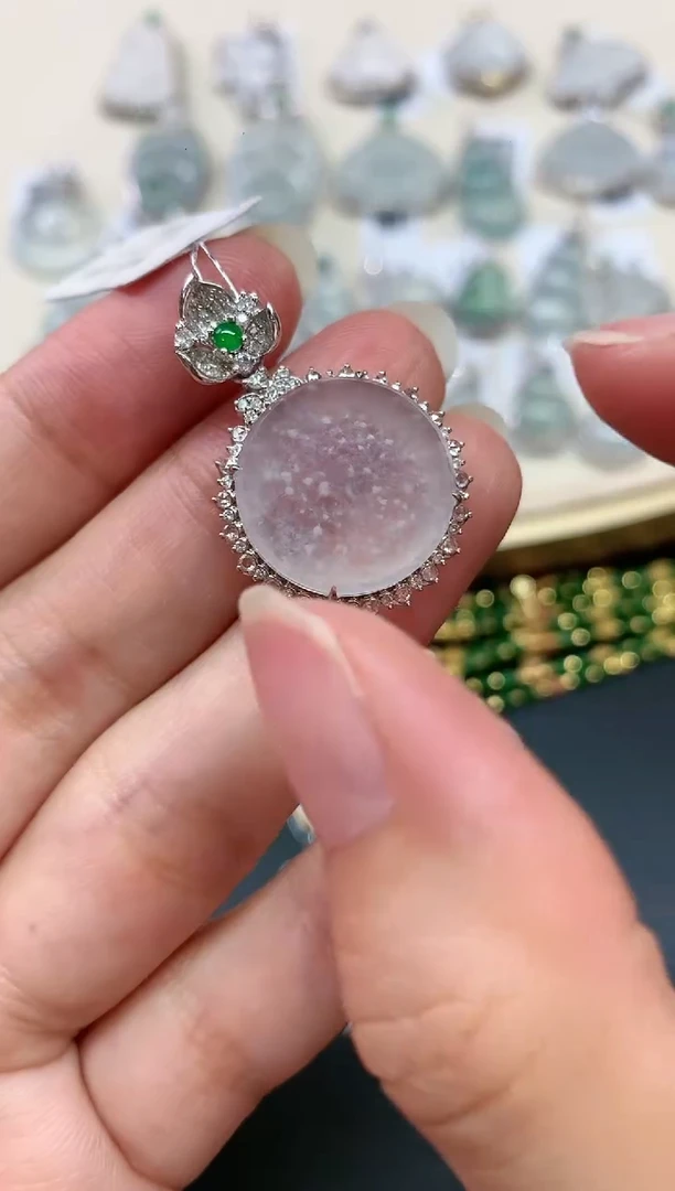 翡翠18K金镶嵌吊坠(不含链)A035|8800