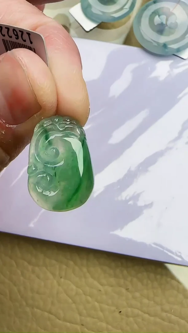 颈饰未镶嵌翡翠缅甸翡翠a货