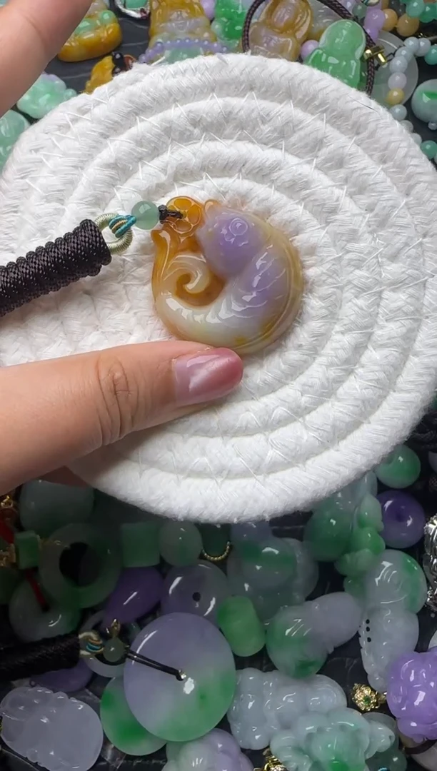 颈饰未镶嵌翡翠缅甸翡翠吊坠