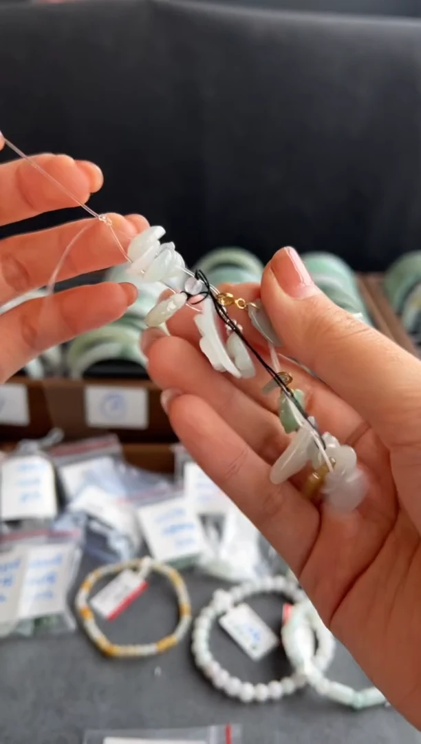 翡翠未镶嵌吊坠(不含链)2493号