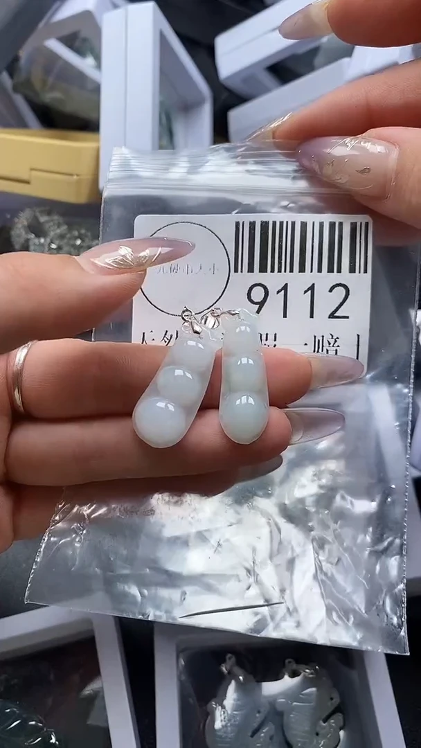 吊坠(不含链)未镶嵌翡翠9112
