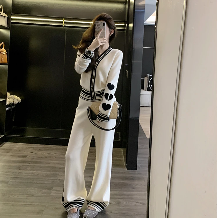 高级感巨好看的套装2025秋季新款减龄提花针织休闲裤两件套装女