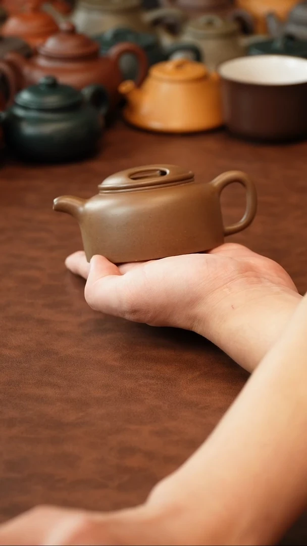 茶壶紫砂花*牛盖莲子 150CC