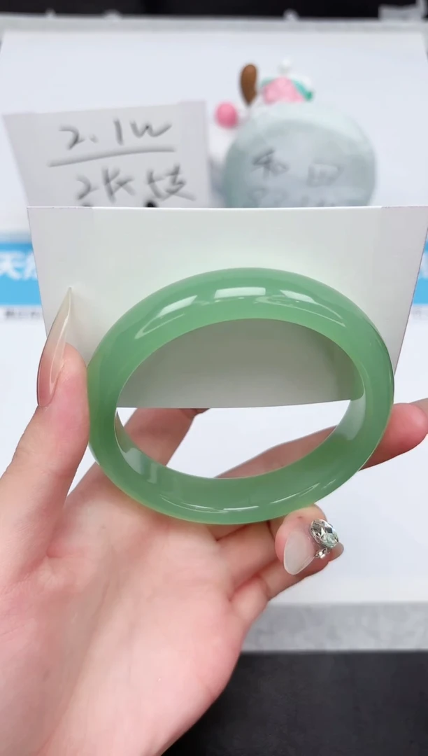 石英质玉手镯未镶嵌81-62.1