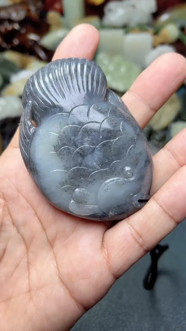 和田玉未镶嵌把件-