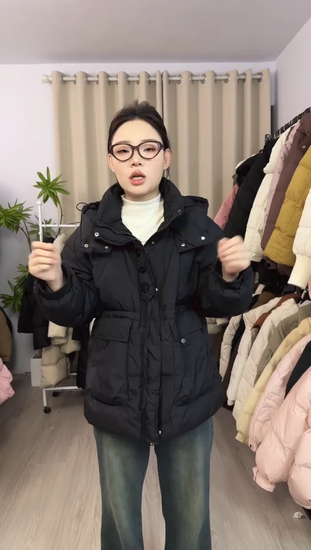 2025新款羽绒服鸭绒650