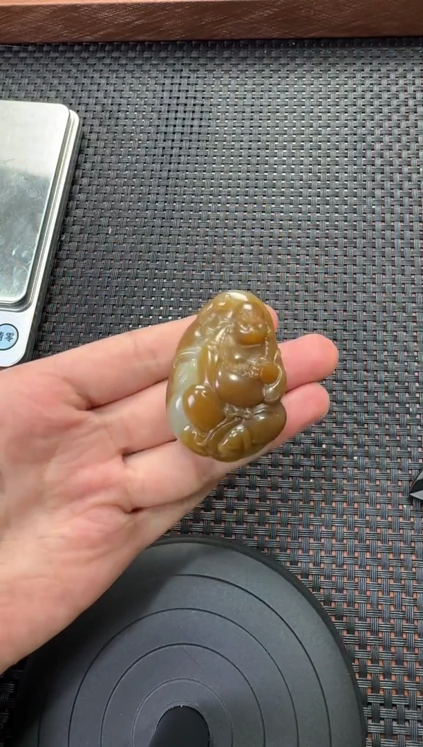 吊坠(赠链)未镶嵌和田玉若羌糖白小佛公