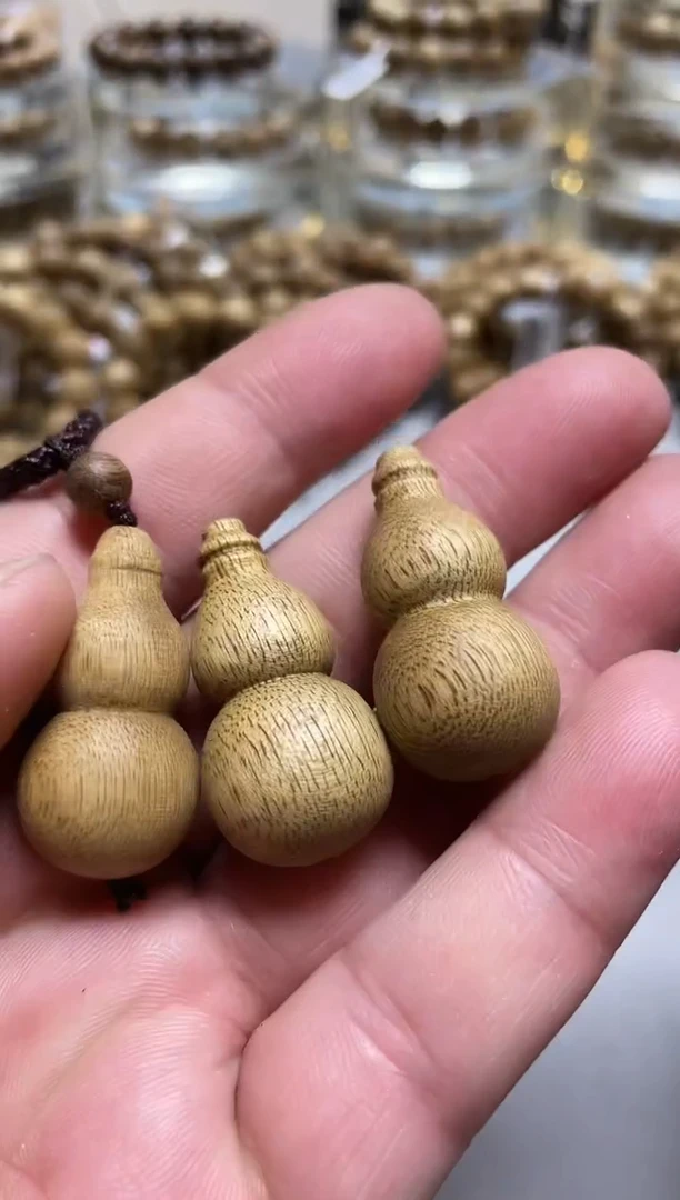 【闪购商品】沉香吊坠菩萨棋葫芦吊坠多样性发其一