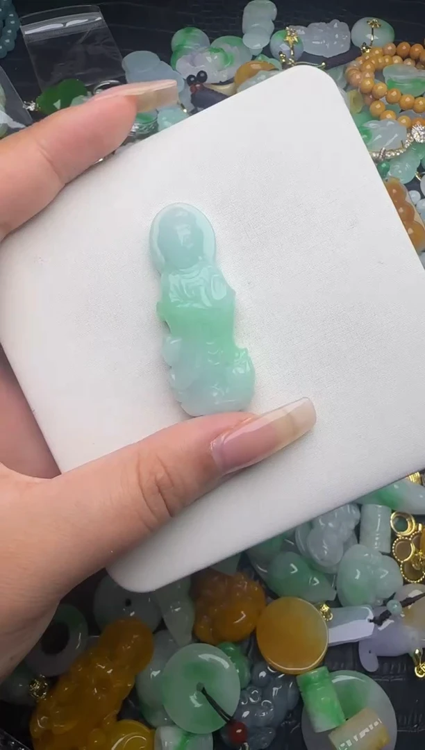 翡翠未镶嵌颈饰天然缅甸翡翠吊坠