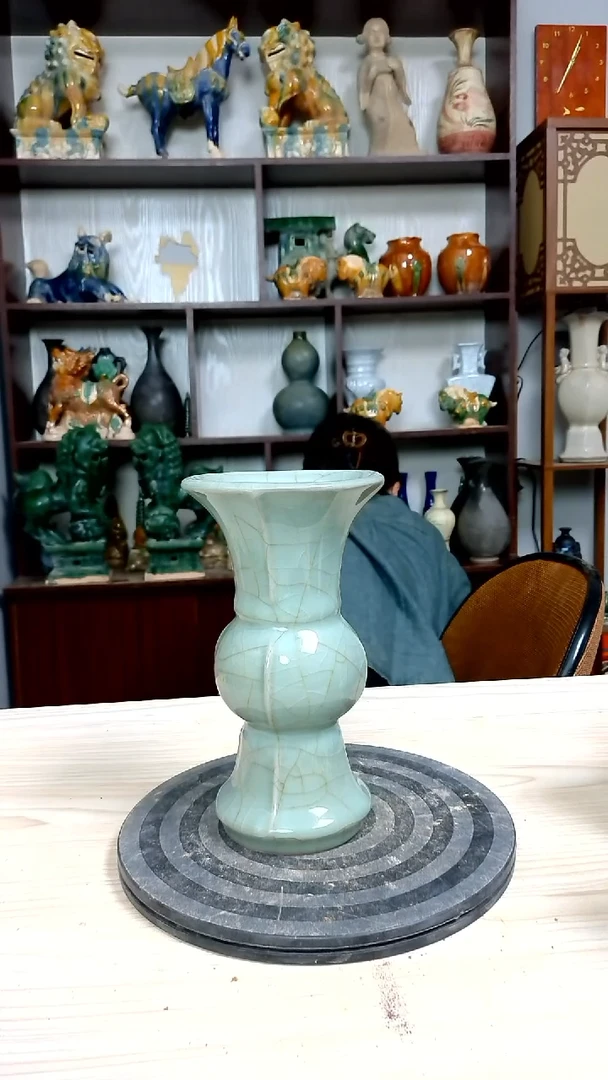 经典精美复古风格瓷器