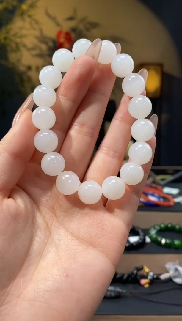 【闪购商品】和田玉1未镶嵌12mm野牛沟圆珠手串