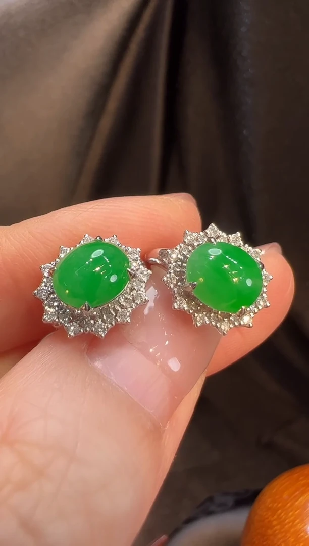 18K金镶嵌翡翠耳饰L6耳包